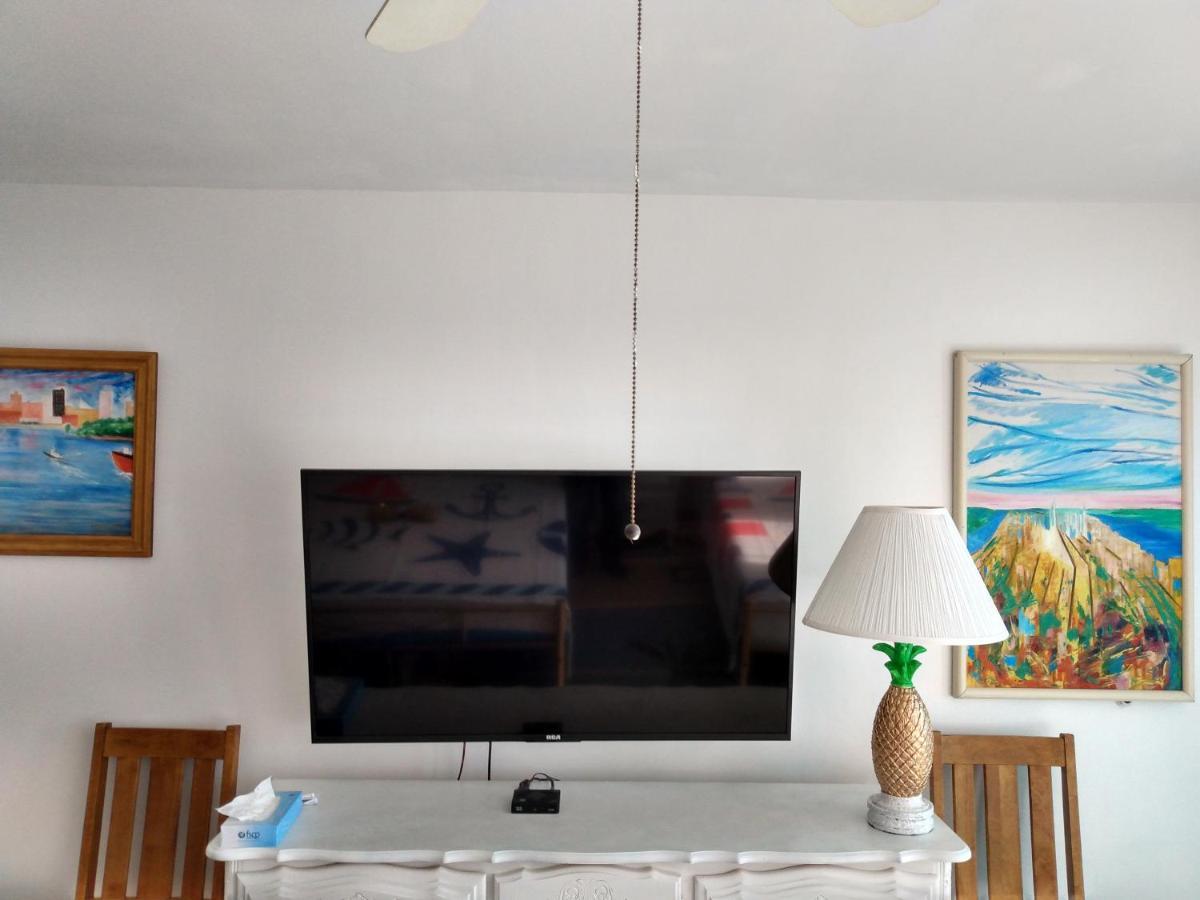 Ocean Balmy Warm Healing Breeze Under Sapphire Sky Year Round On Sunny Balcony Apartment Daytona Beach Exterior foto