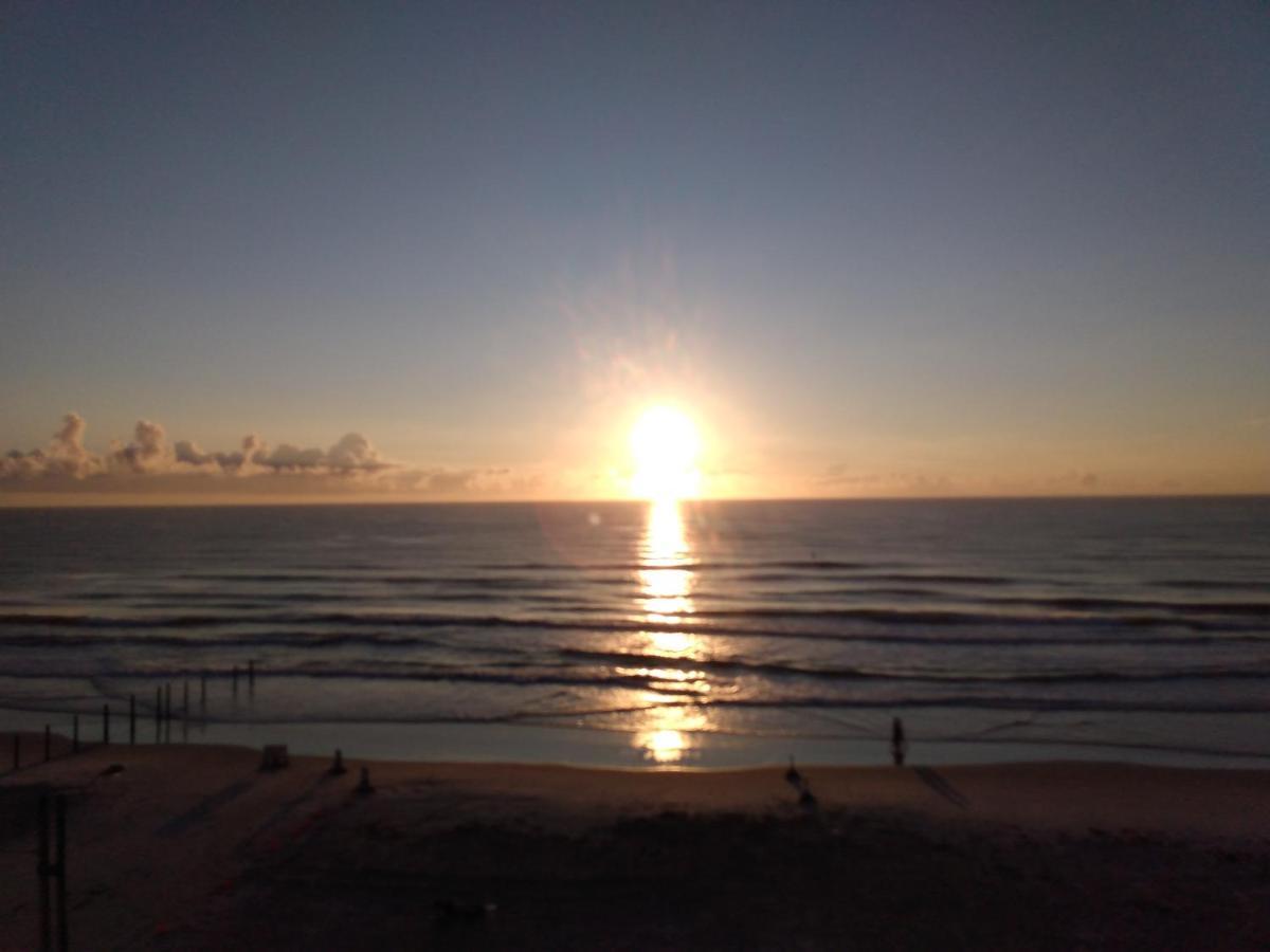Ocean Balmy Warm Healing Breeze Under Sapphire Sky Year Round On Sunny Balcony Apartment Daytona Beach Exterior foto